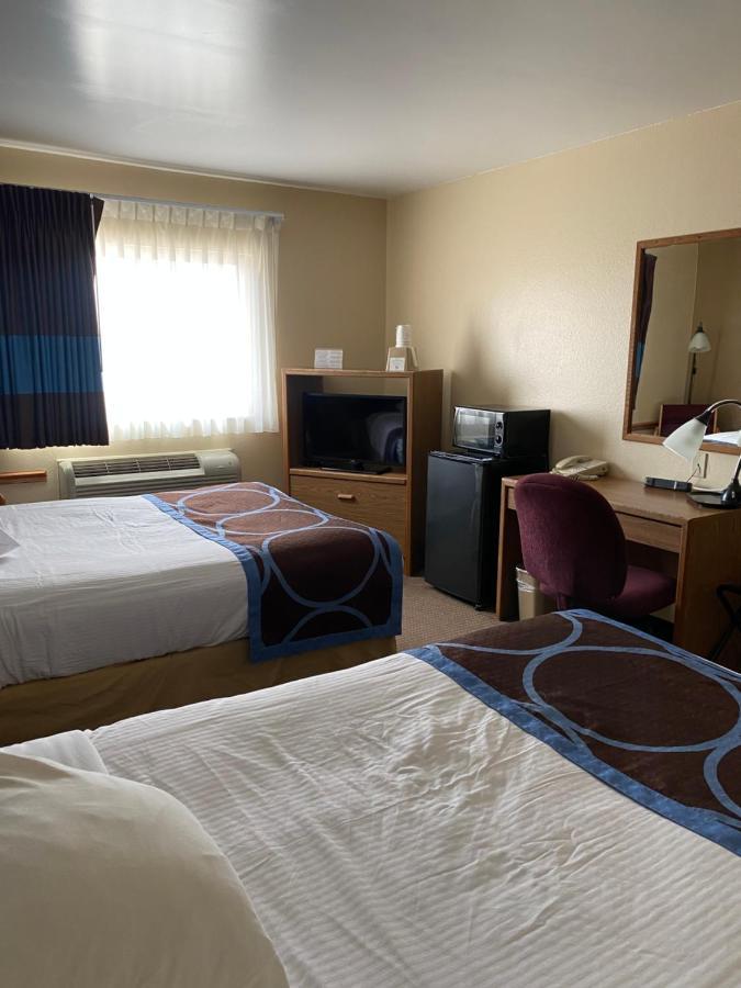 Super 8 By Wyndham Ogallala Eksteriør billede
