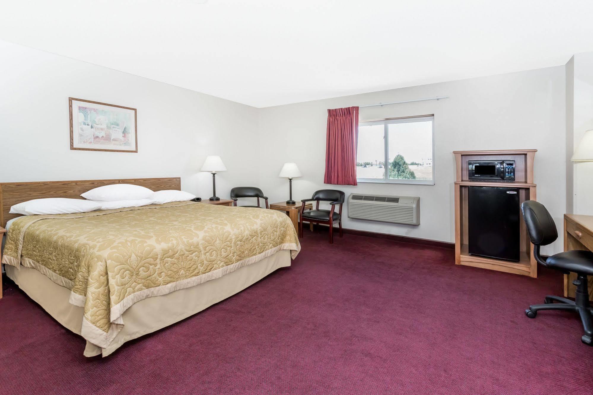 Super 8 By Wyndham Ogallala Eksteriør billede